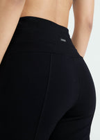 Calça Mulher Básica Recortes
