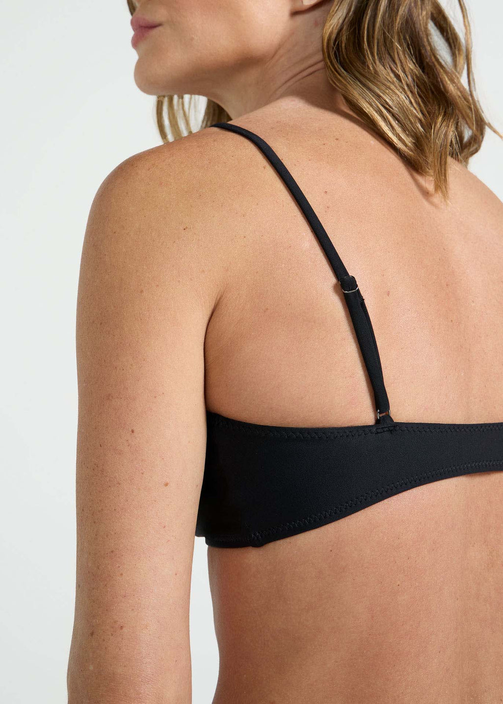 Haut de bikini à fines bretelles