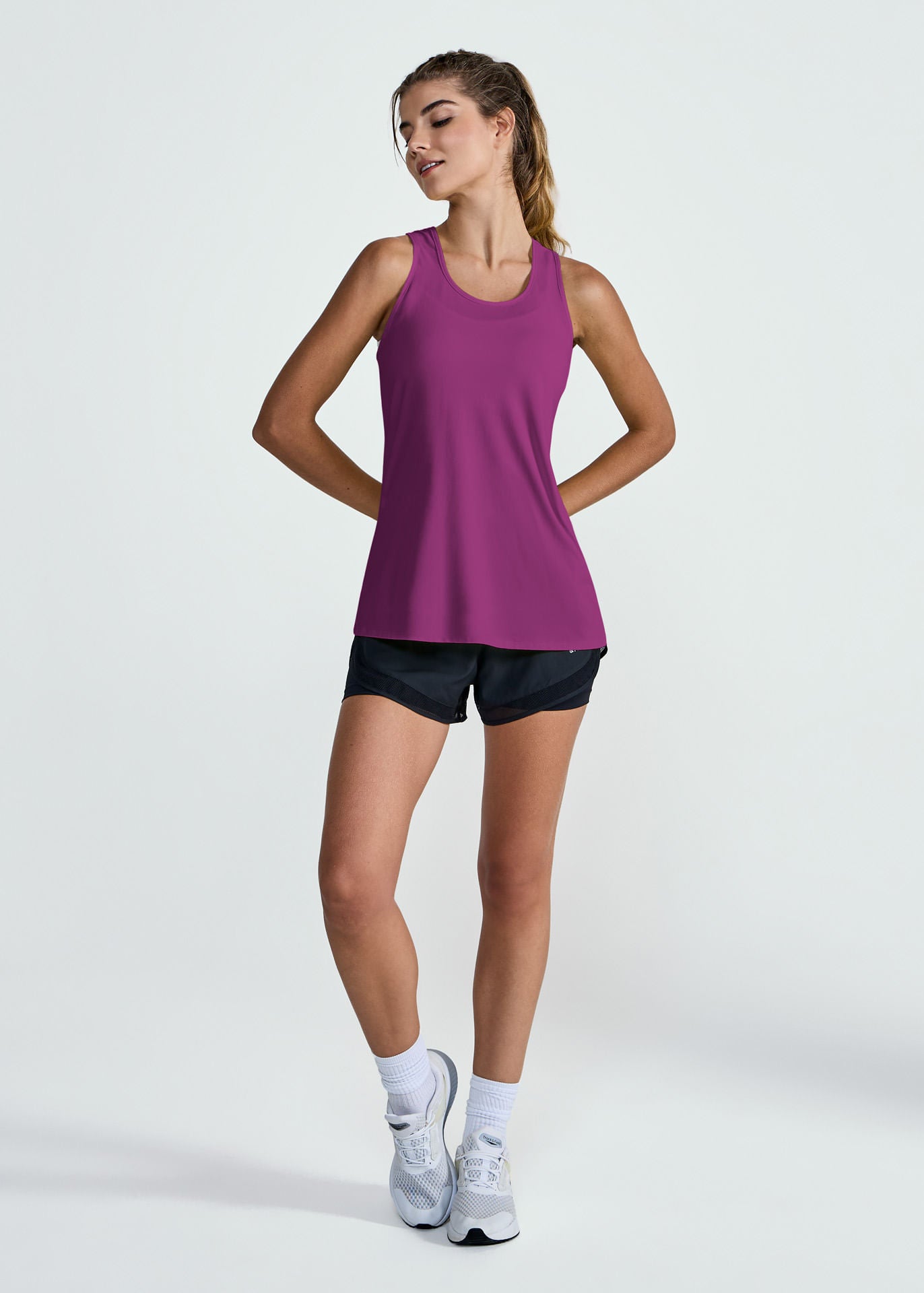 Camiseta básica sin mangas para mujer