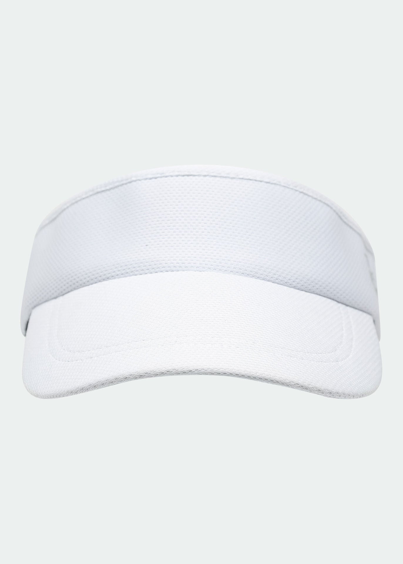 Visera de malla ajustable.