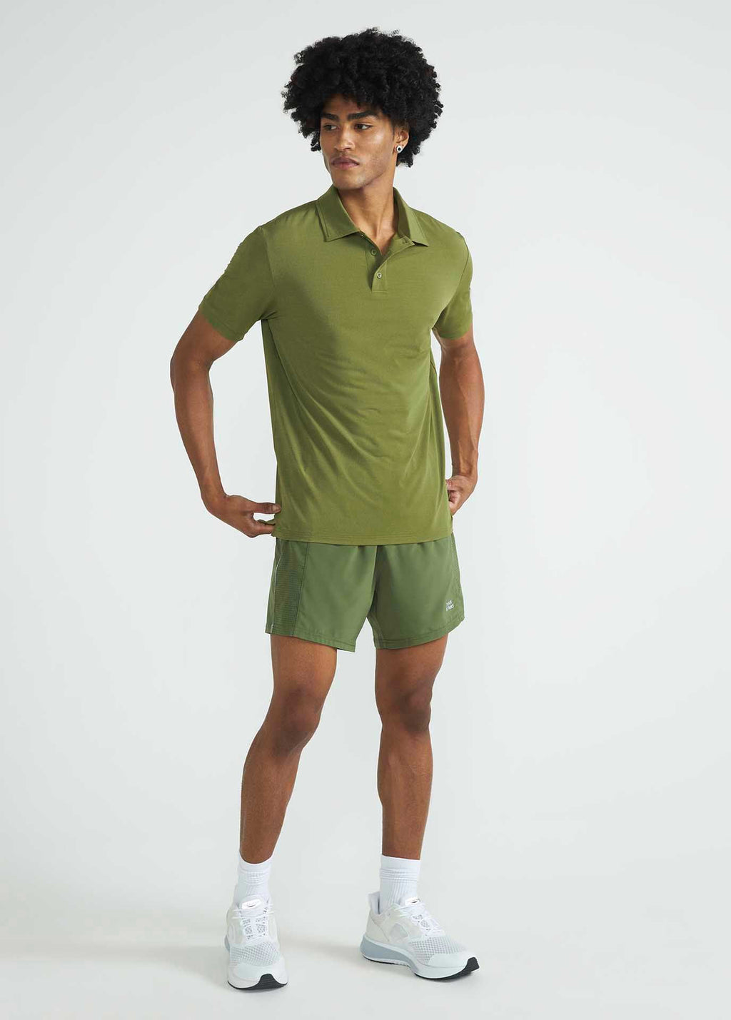 Polo de malla delgada para hombre
