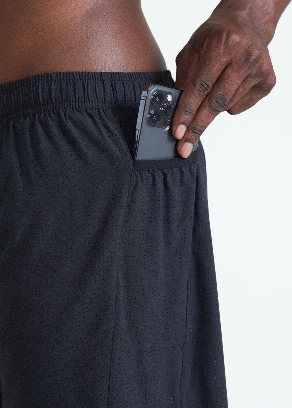 Short moyen avec poches pour hommes