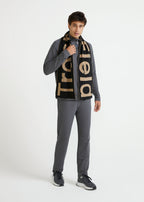 Bufanda con logo en jacquard