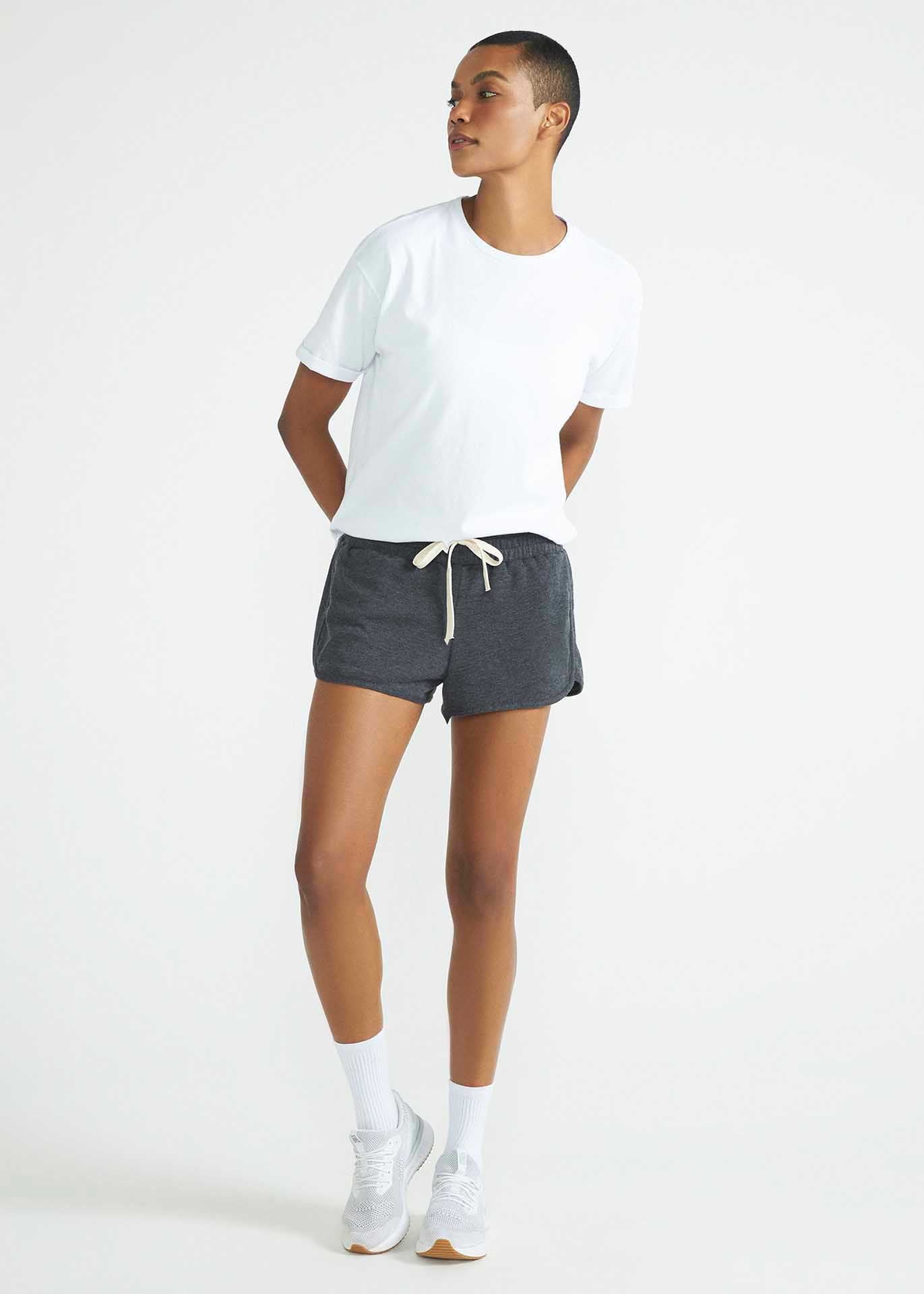 T-shirt basique à manches courtes pour femmes