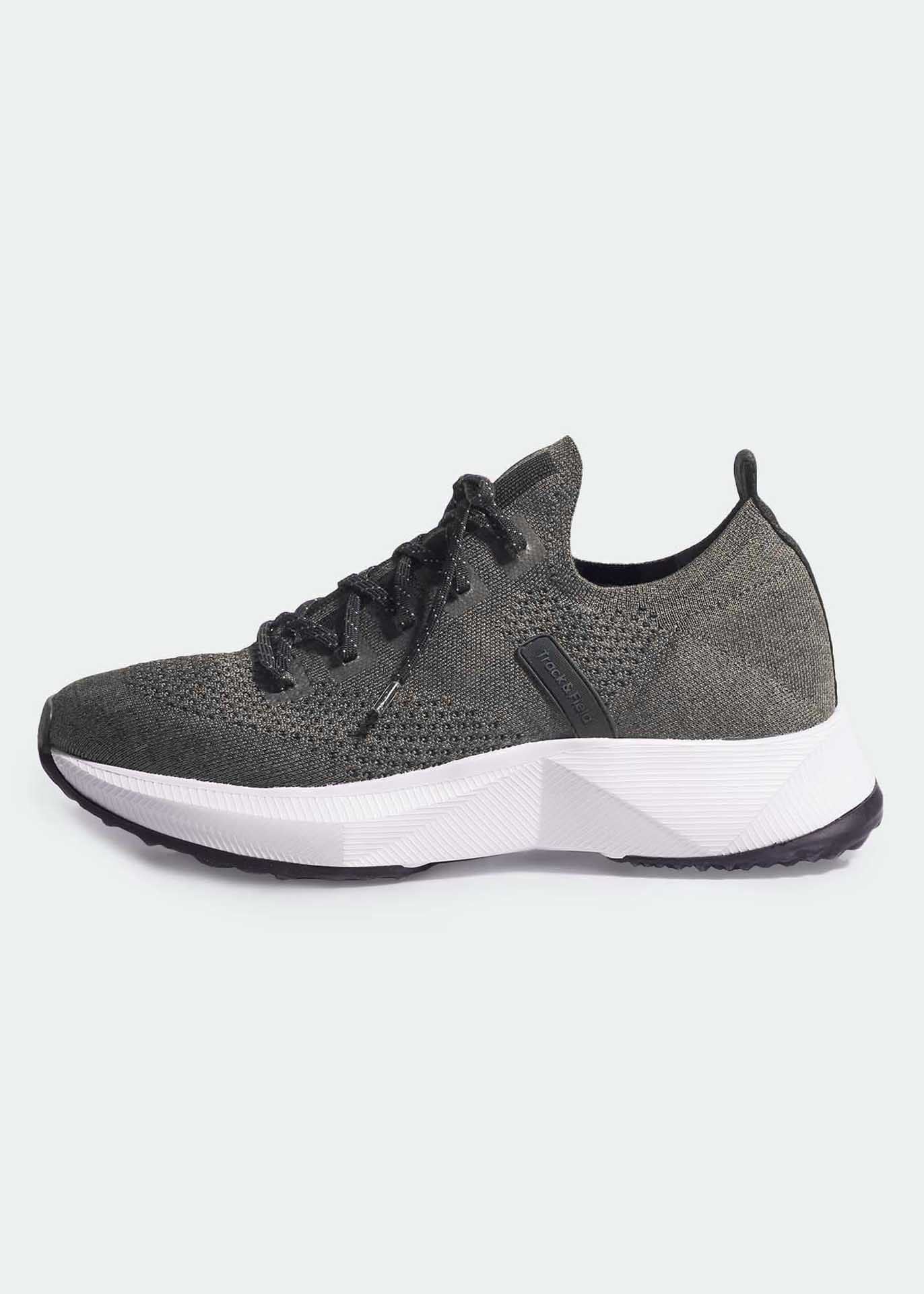 Aeris sneakers