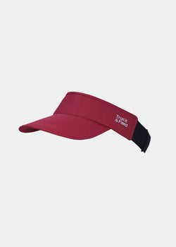 Visera de malla ajustable.