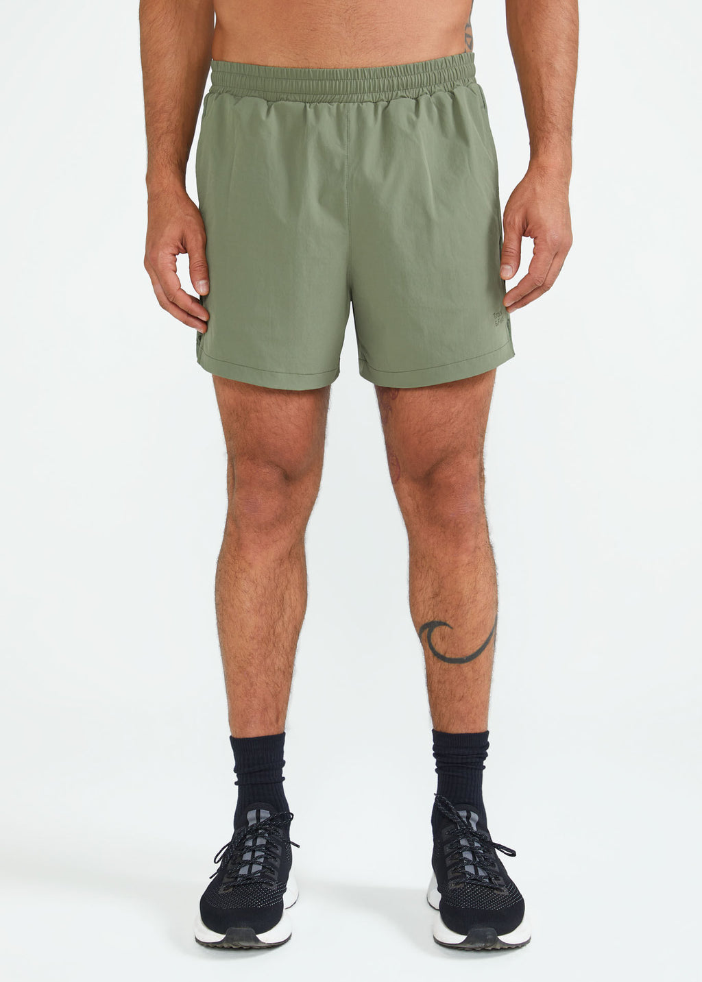 Kurze Herrenshorts mit Bermuda