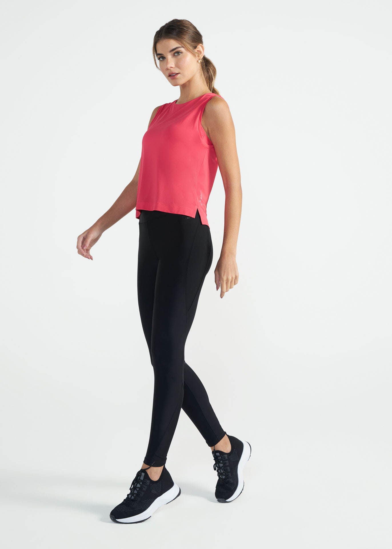 T-shirt de course sans manches pour femmes