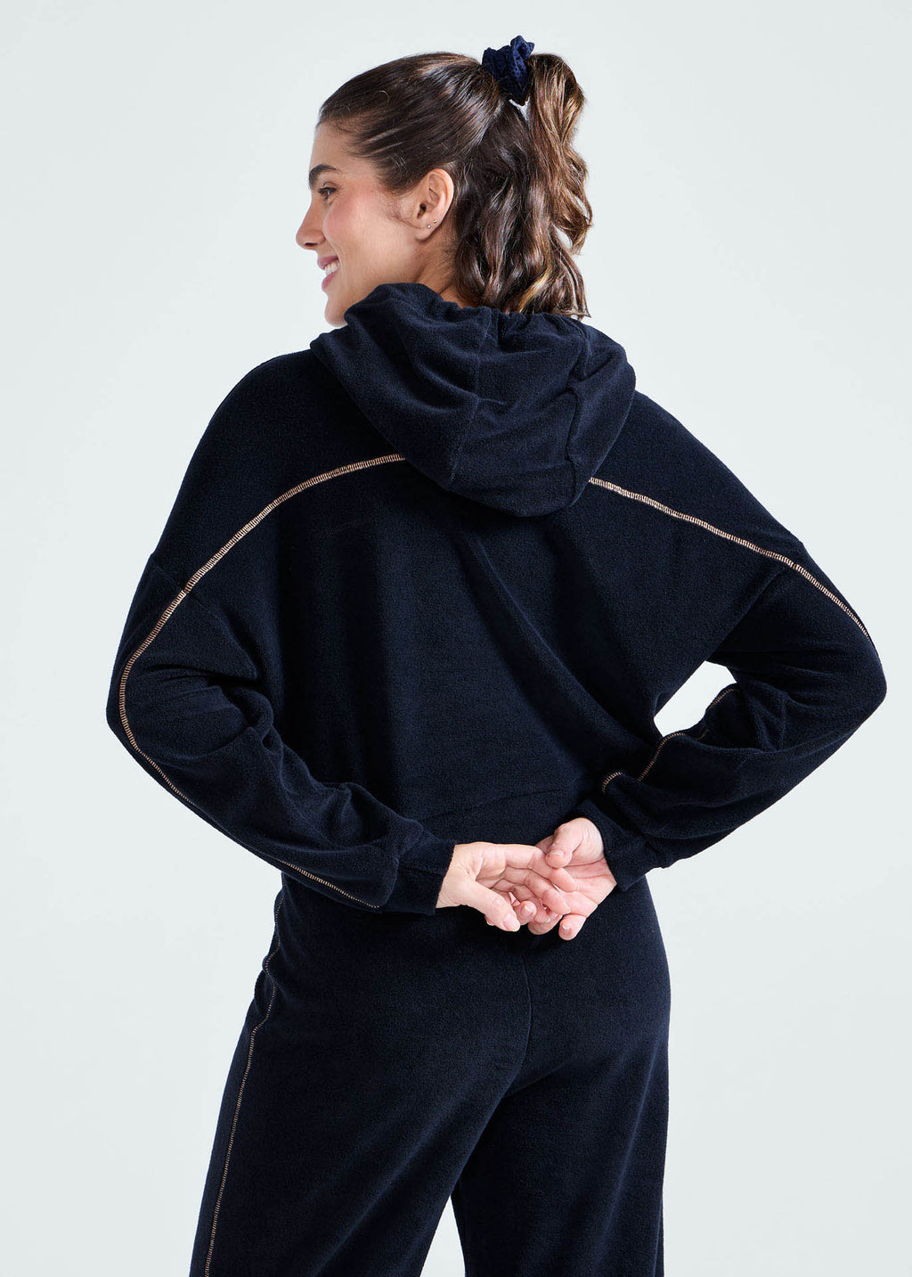 Chaqueta deportiva corta para mujer