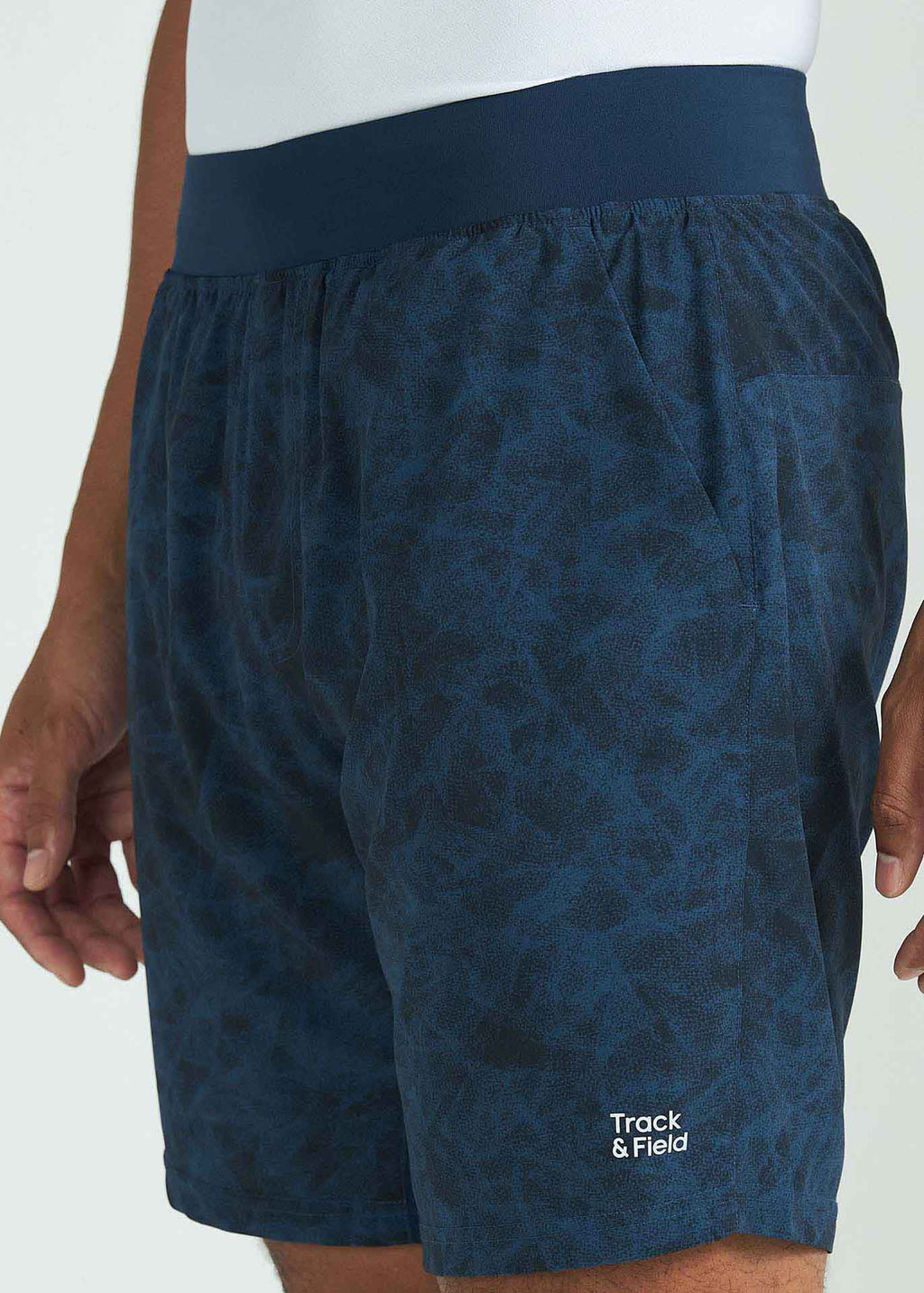 Shorts estampados medianos para hombre