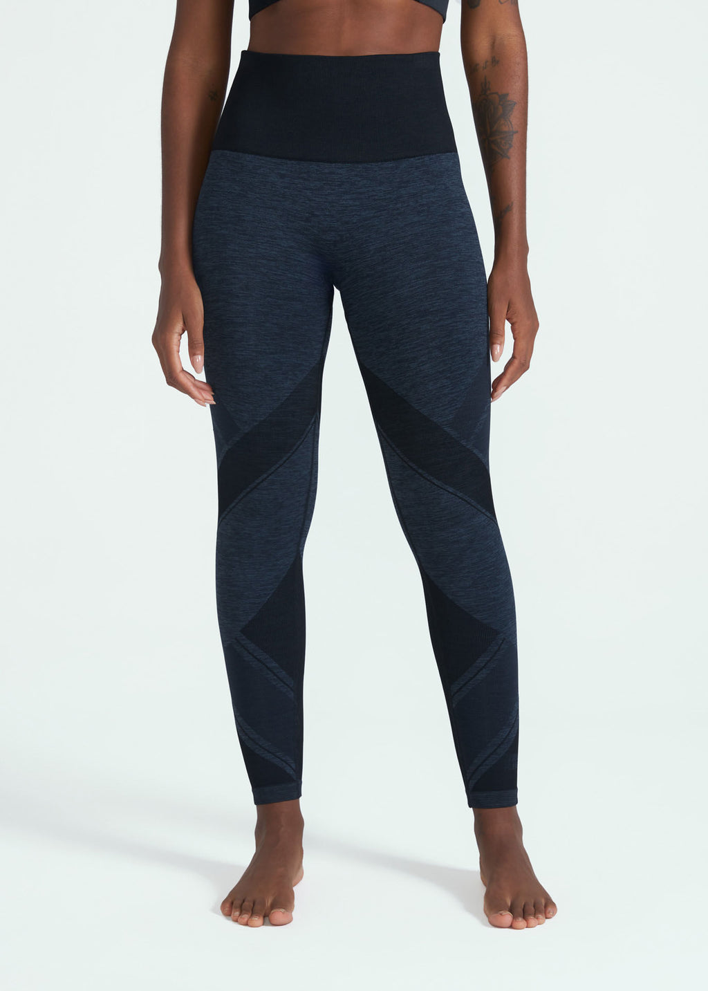 Calça Legging Mulher Skin Recortes