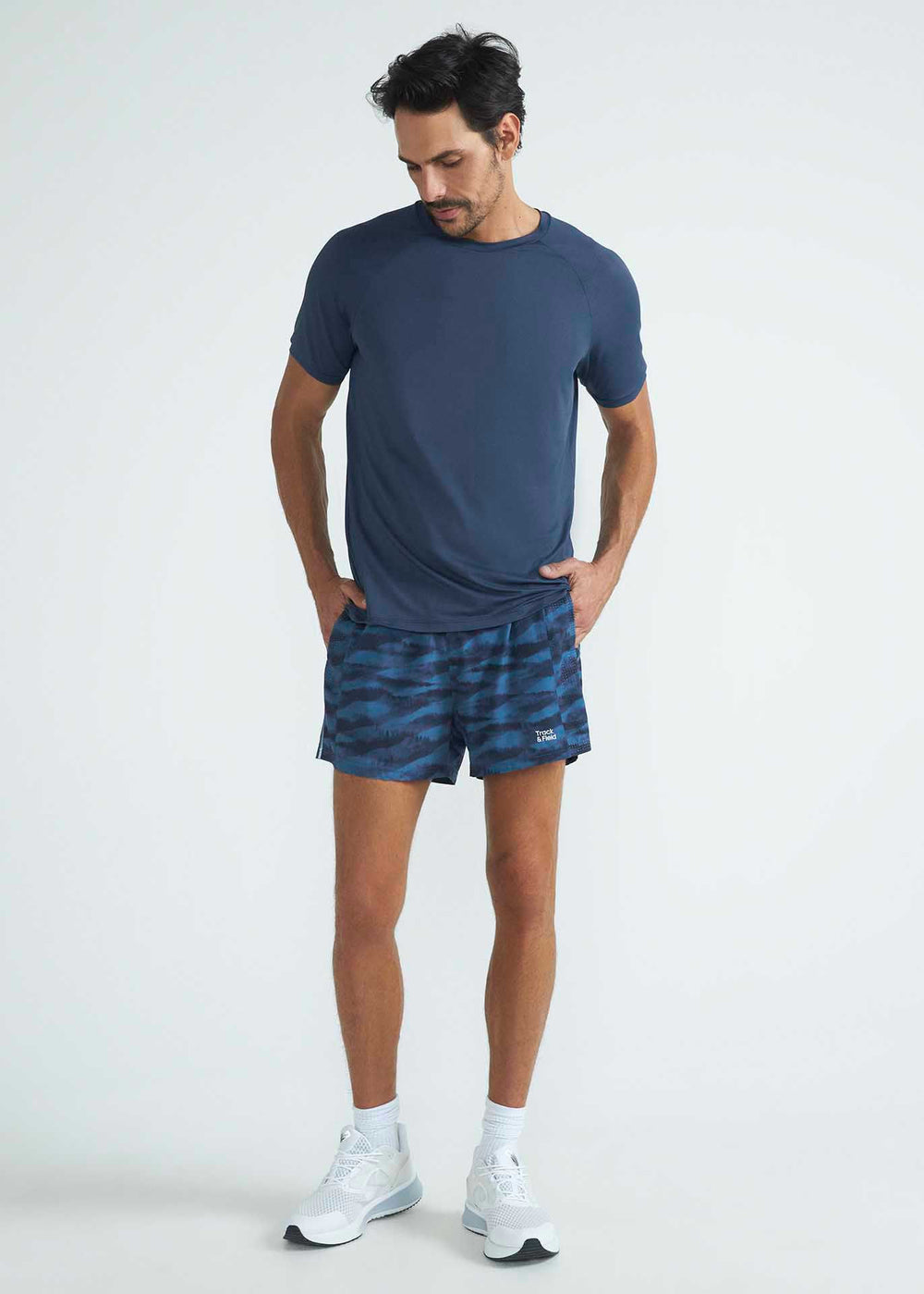 Kurze Herren-Shorts mit Laserdruck