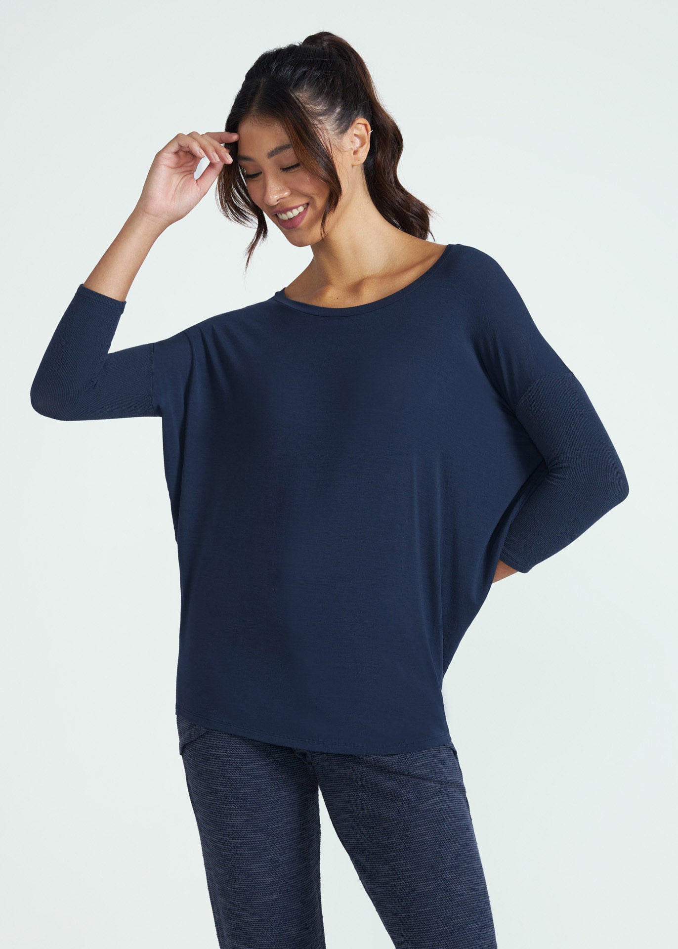 T-shirt Mulher Manga Longa Morcego