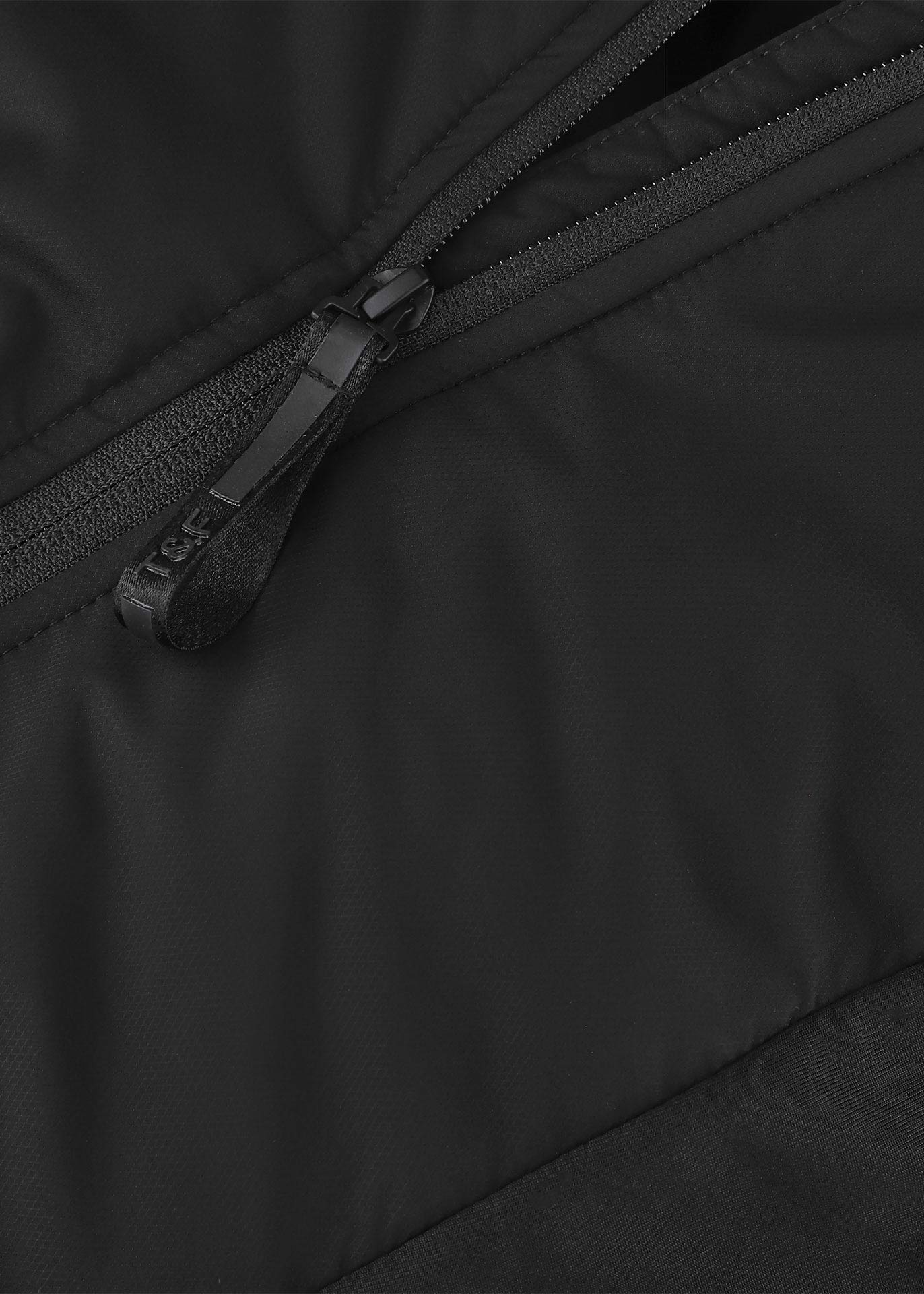 Schlanke Damenjacke