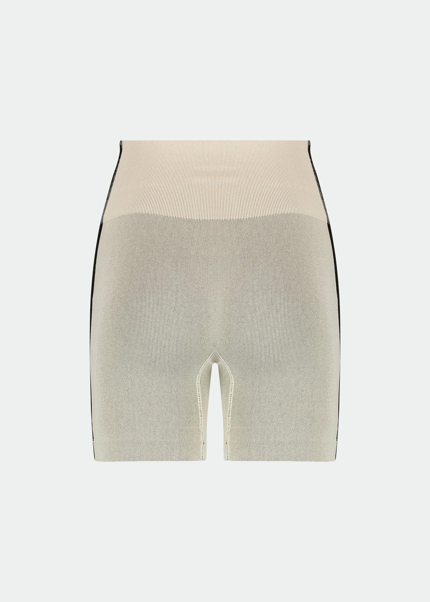 Short slim à rayures cutanées pour femmes