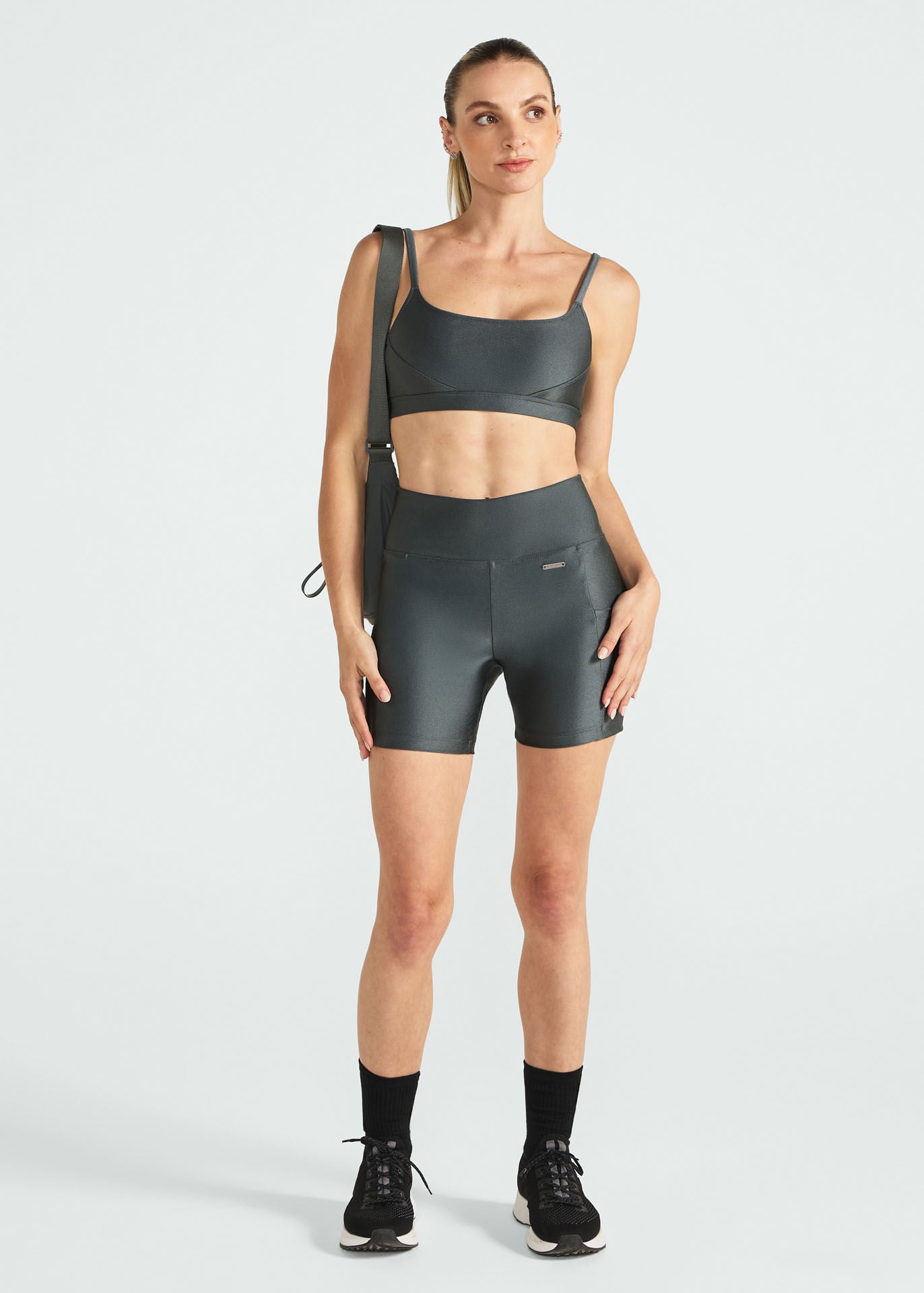 Basic Women's Glitter Top