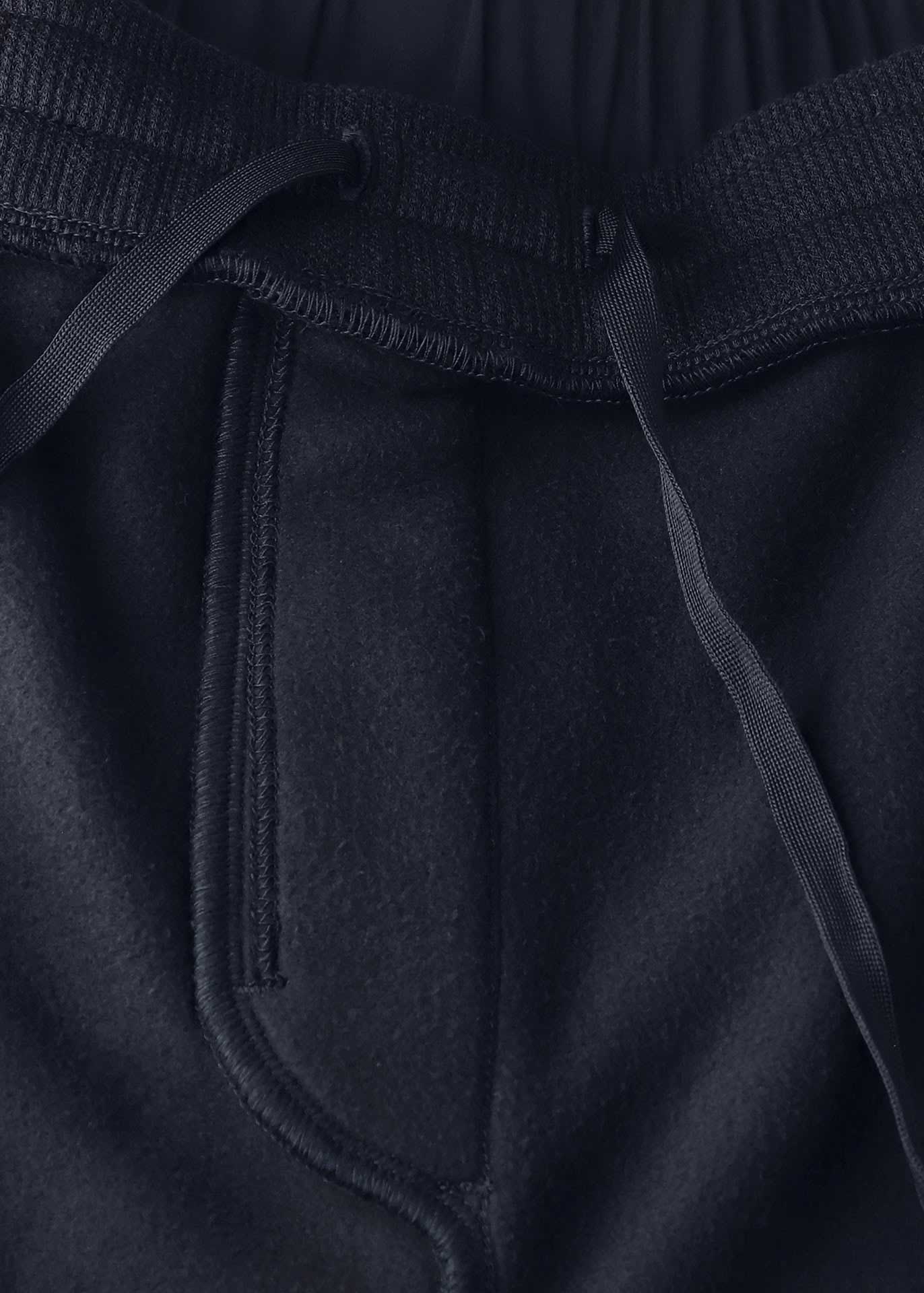 Trama Herrenhose