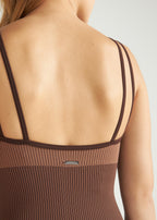 Mono con textura de piel para mujer