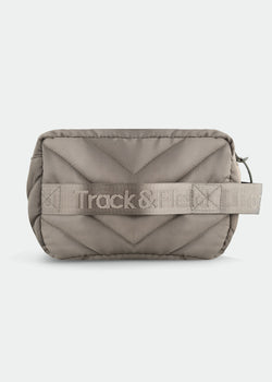 Matelassê toiletry bag