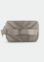 Matelassê toiletry bag