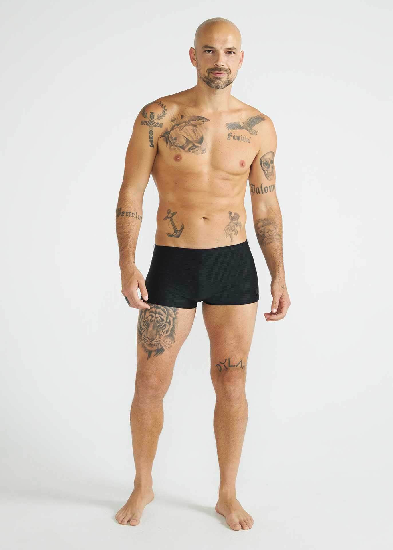 Gestreifte Boxer-Badeshorts