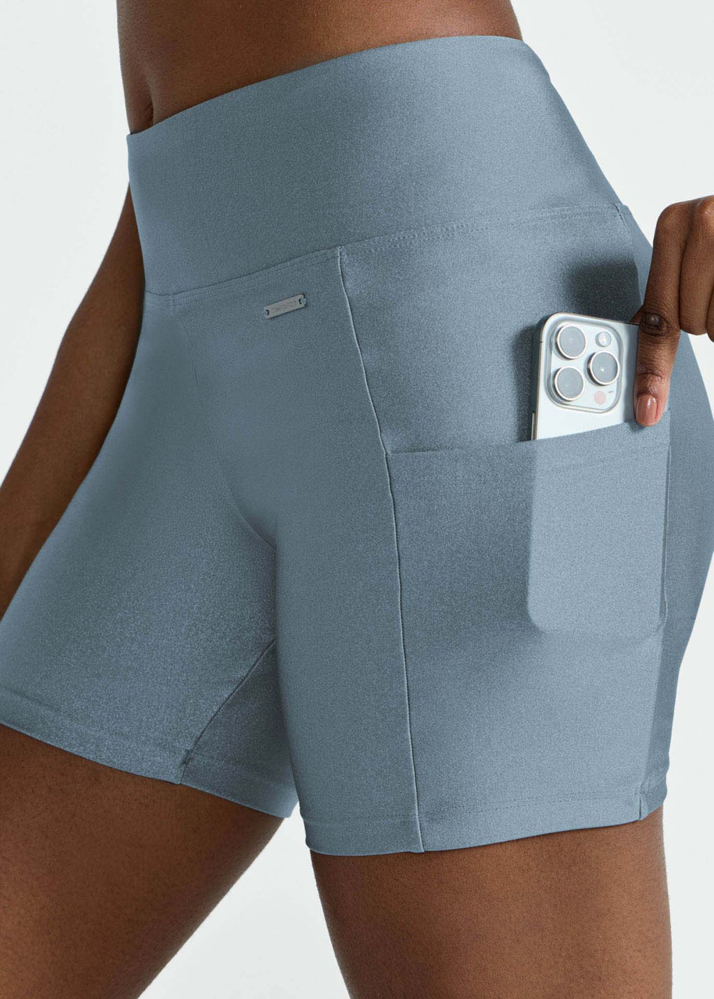 Pantalones cortos ajustados con purpurina para mujer