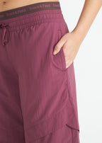 Pantalones Mujer Concepto