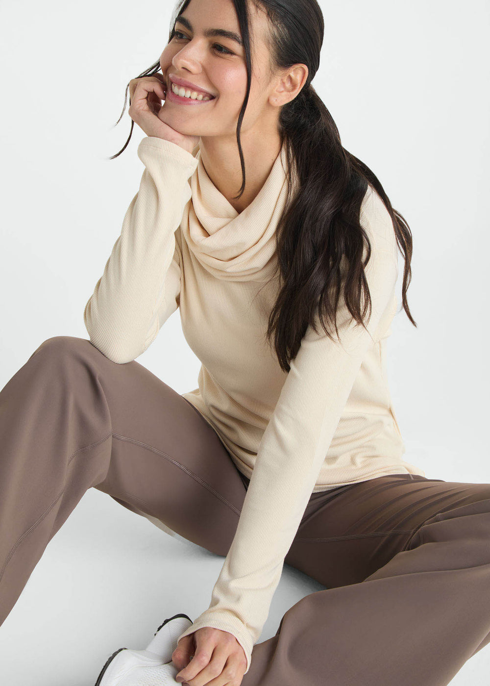 T-shirt Mulher Manga Longa Gola