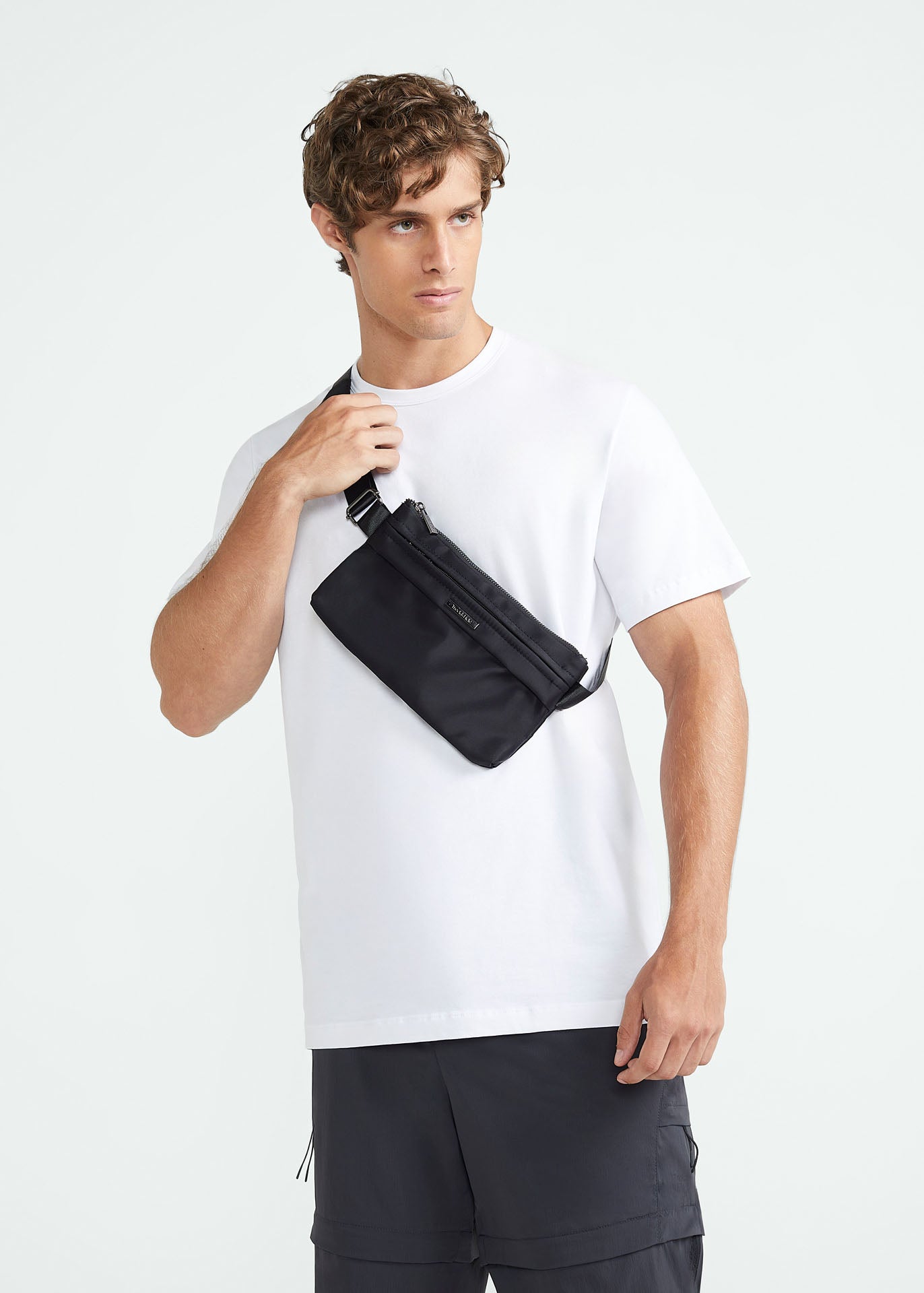 Pochete Essential