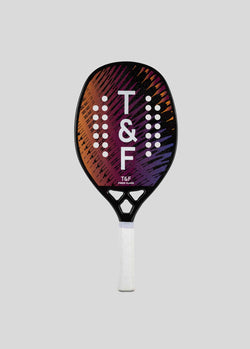 Beach-Tennis-Action-Schläger