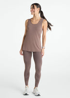 T-shirt Mulher Sem Manga Básica