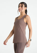 T-shirt Mulher Sem Manga Básica