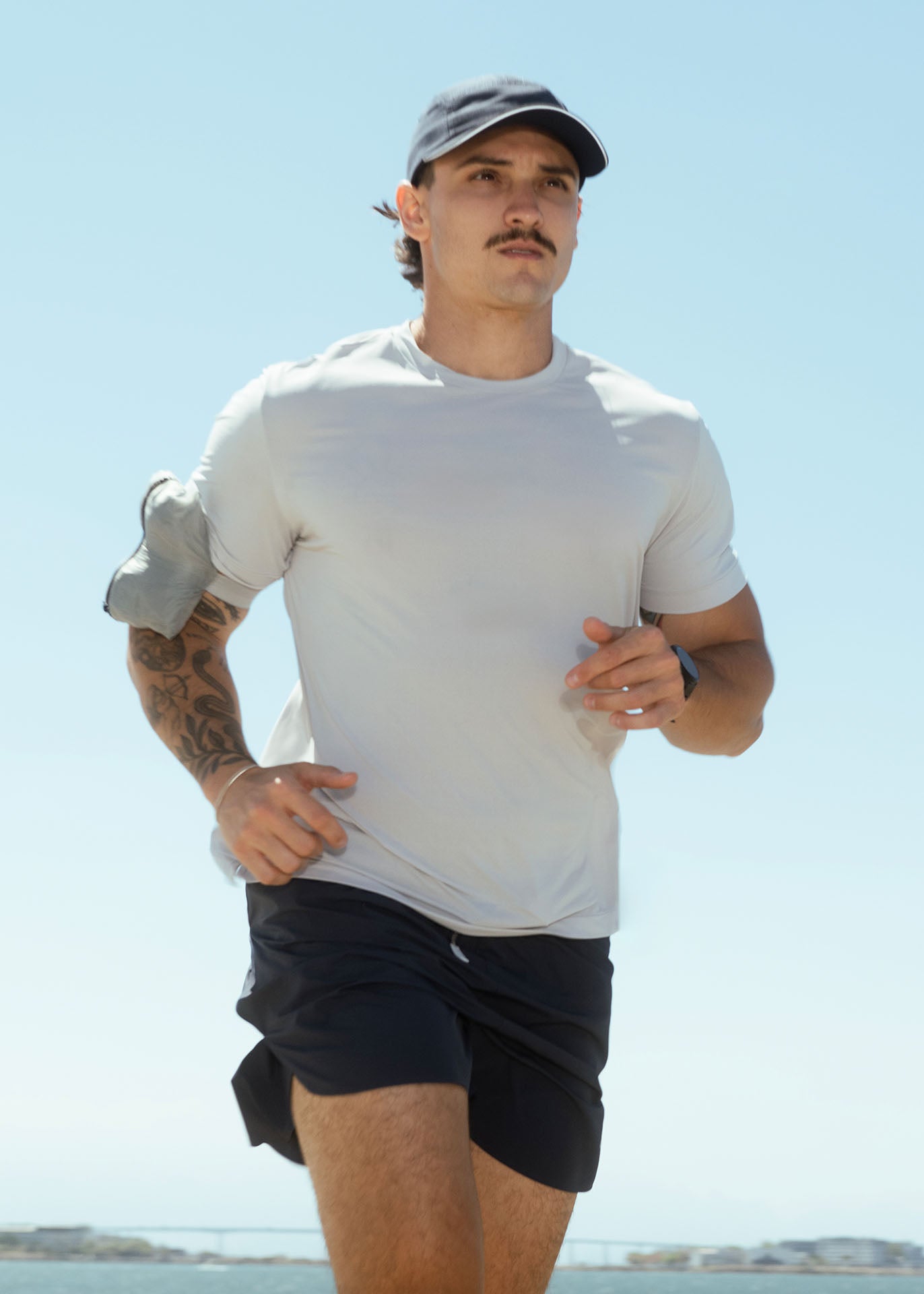 Short court Momentum pour hommes