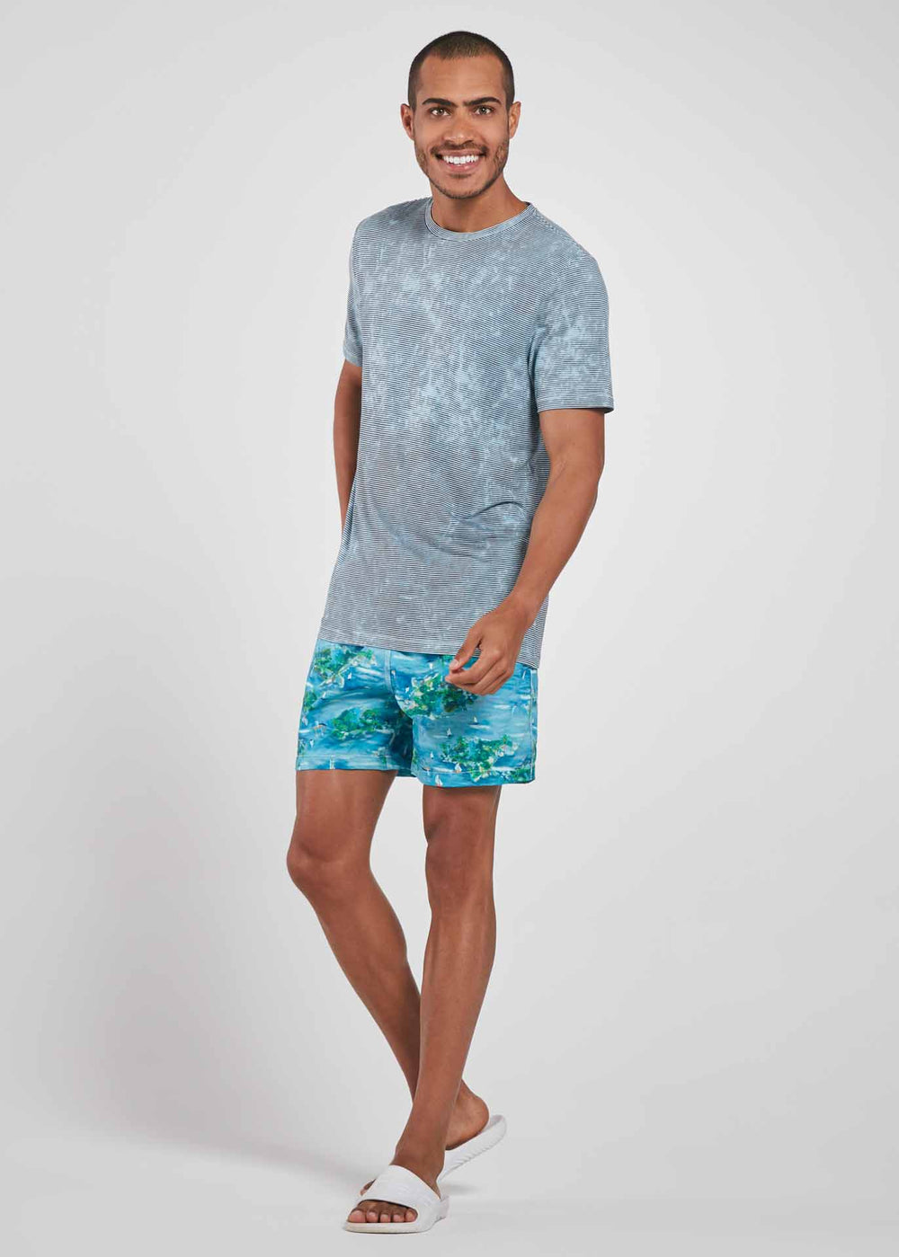 Men's Medium Beach Shorts with Island Print